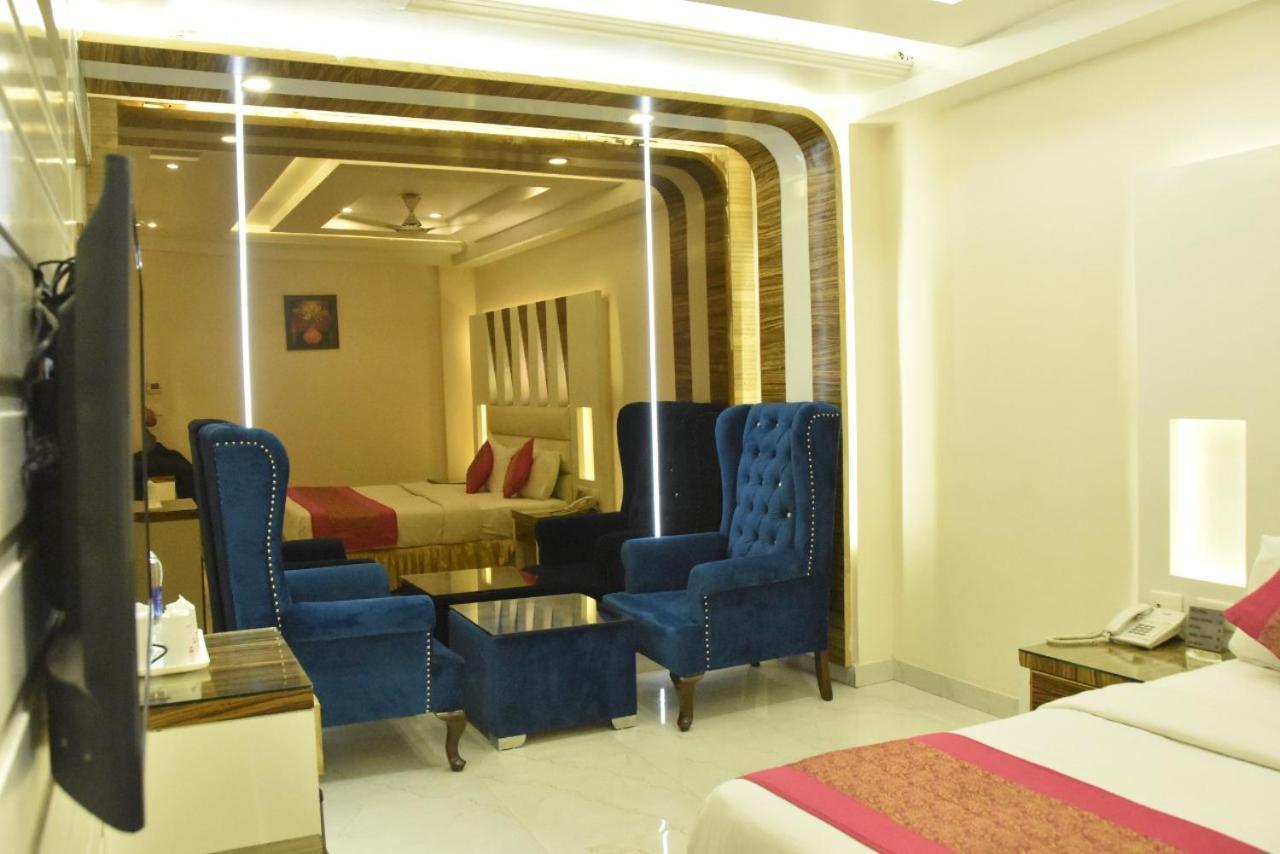Hotel Aman Continental - 2mins From Railway Station And 5 Mins From Metro
